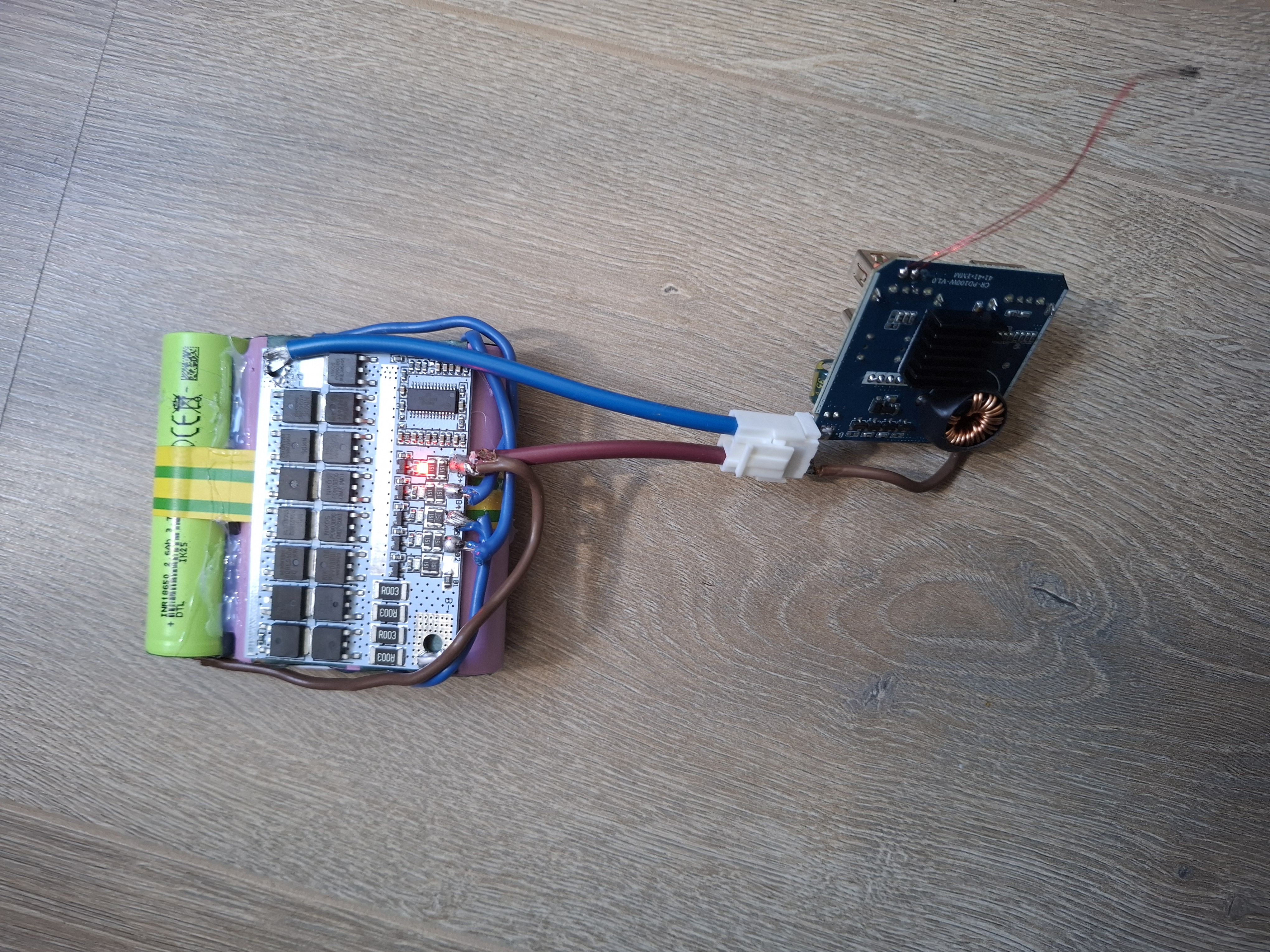 powerbank_back